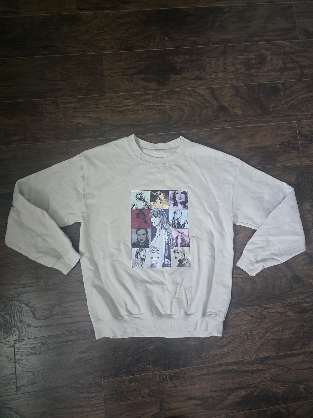Taylor Swift | Fanmade The Eras Tour Sweatshirt Large